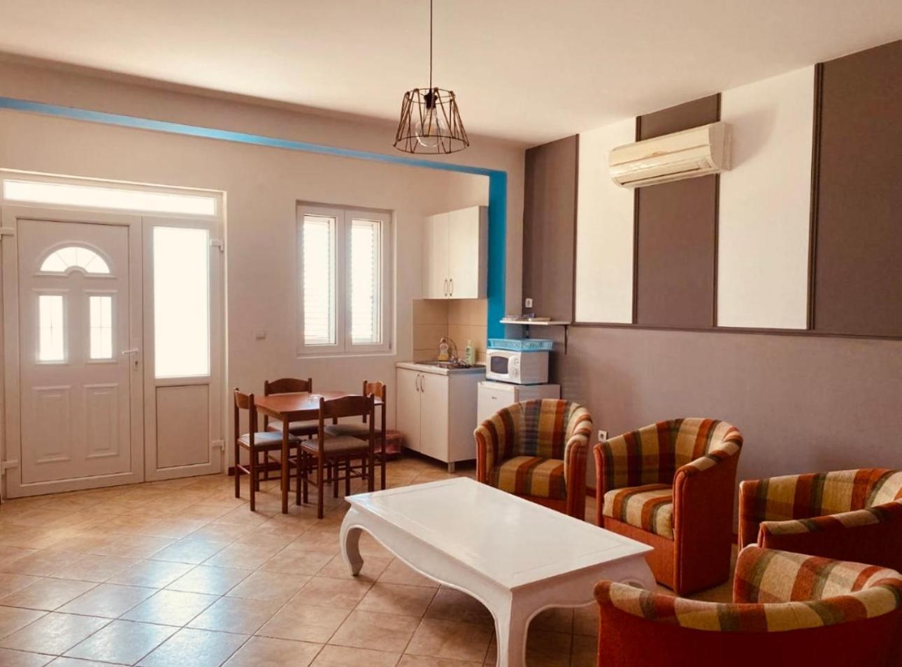 Budva Felix Suites Eksteriør bilde