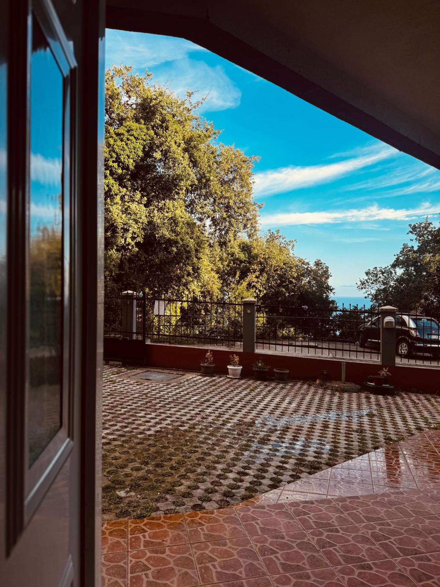 Budva Felix Suites Eksteriør bilde