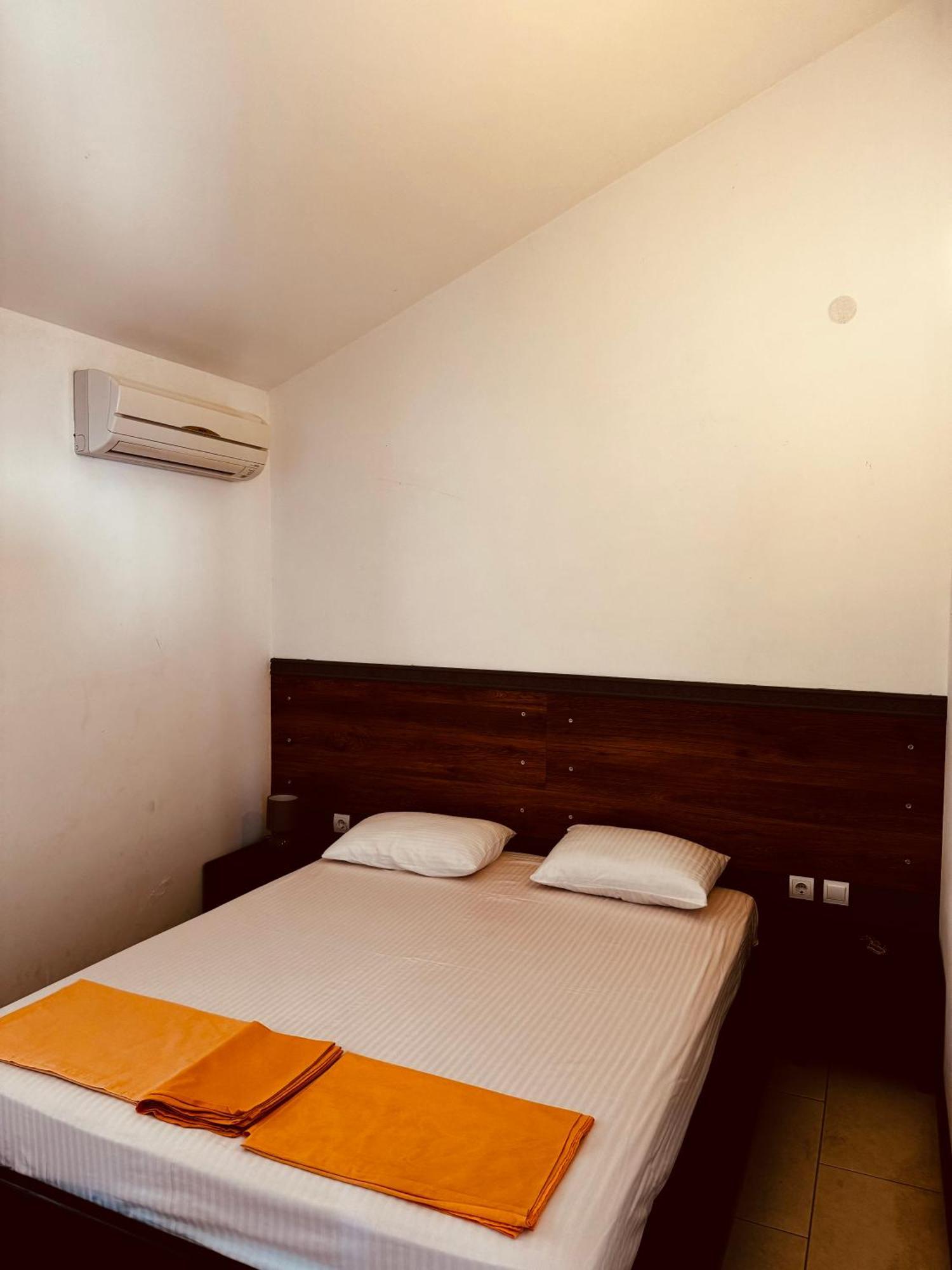Budva Felix Suites Eksteriør bilde