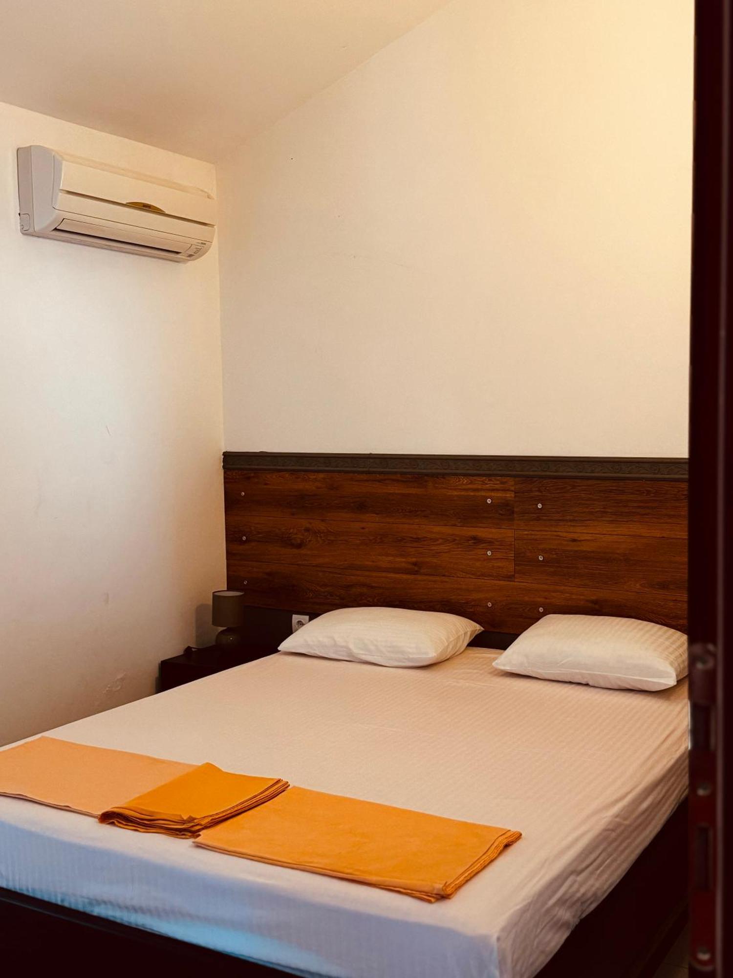 Budva Felix Suites Eksteriør bilde