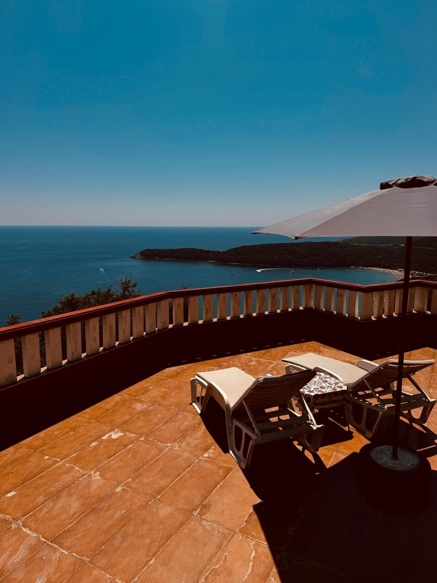 Budva Felix Suites Eksteriør bilde
