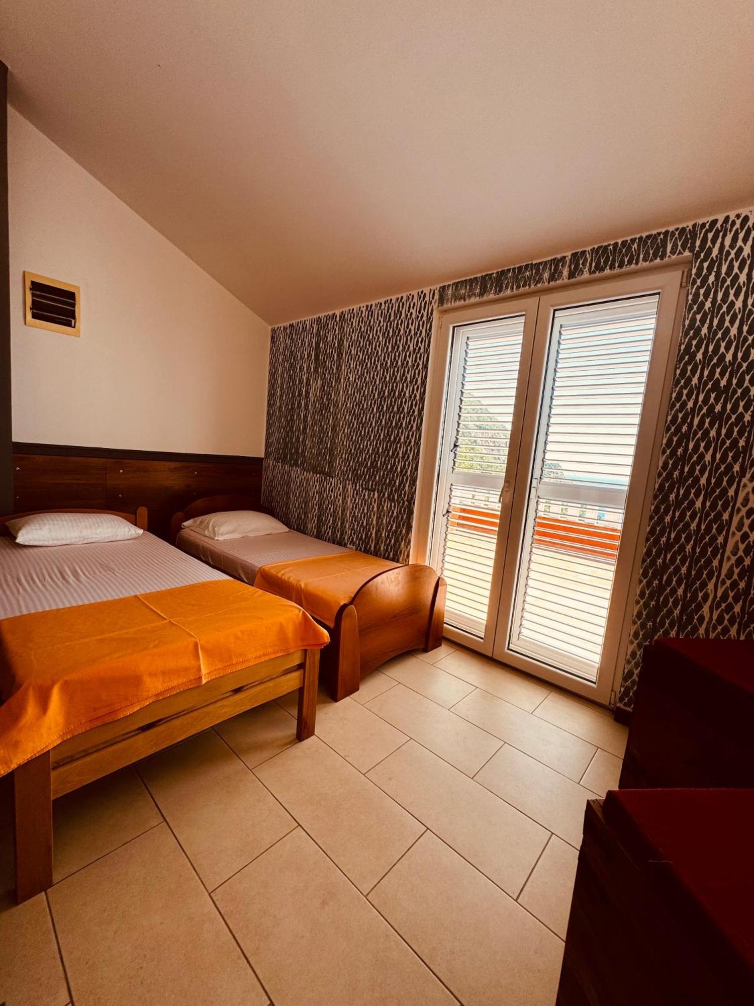 Budva Felix Suites Eksteriør bilde