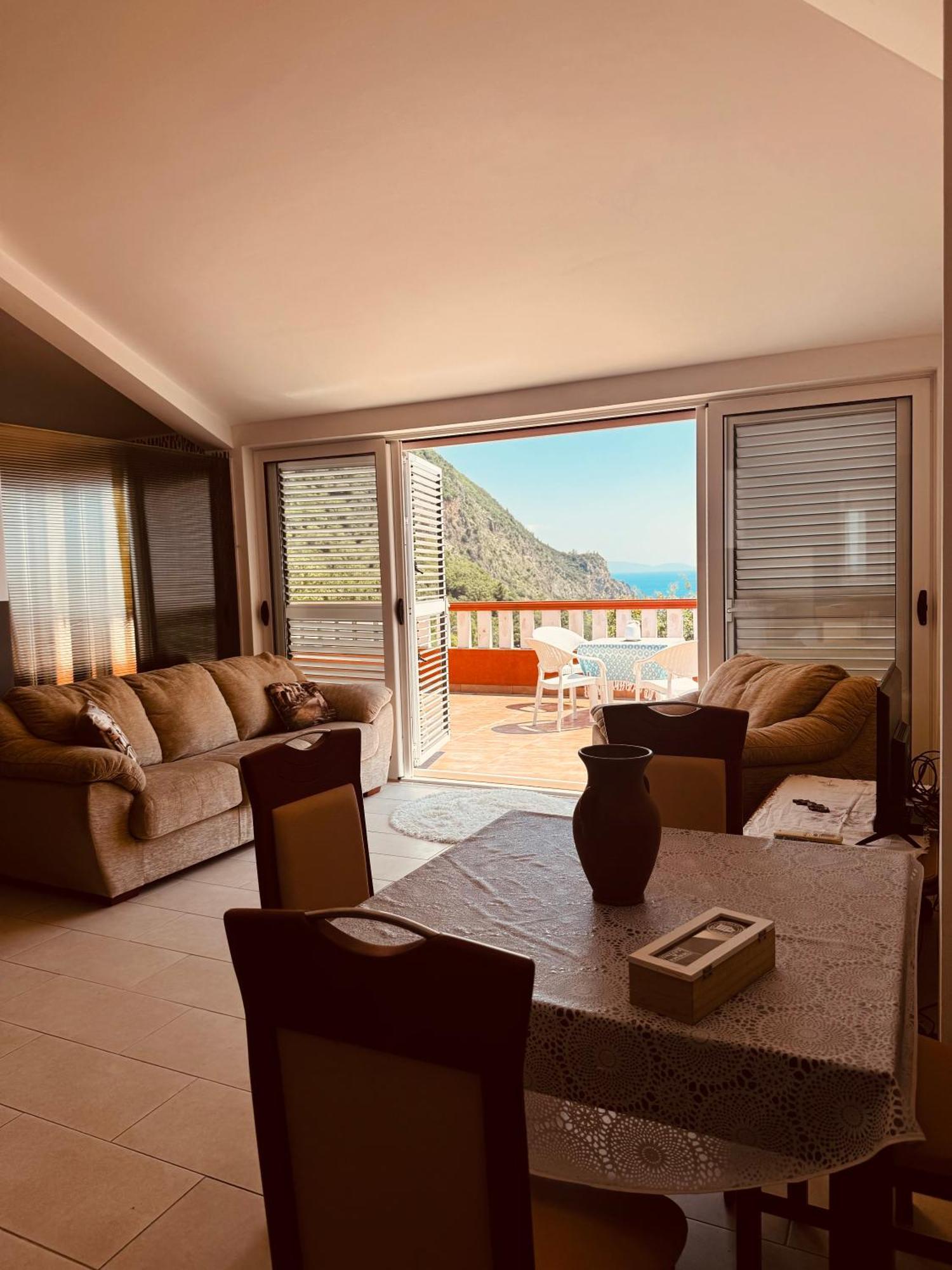Budva Felix Suites Eksteriør bilde