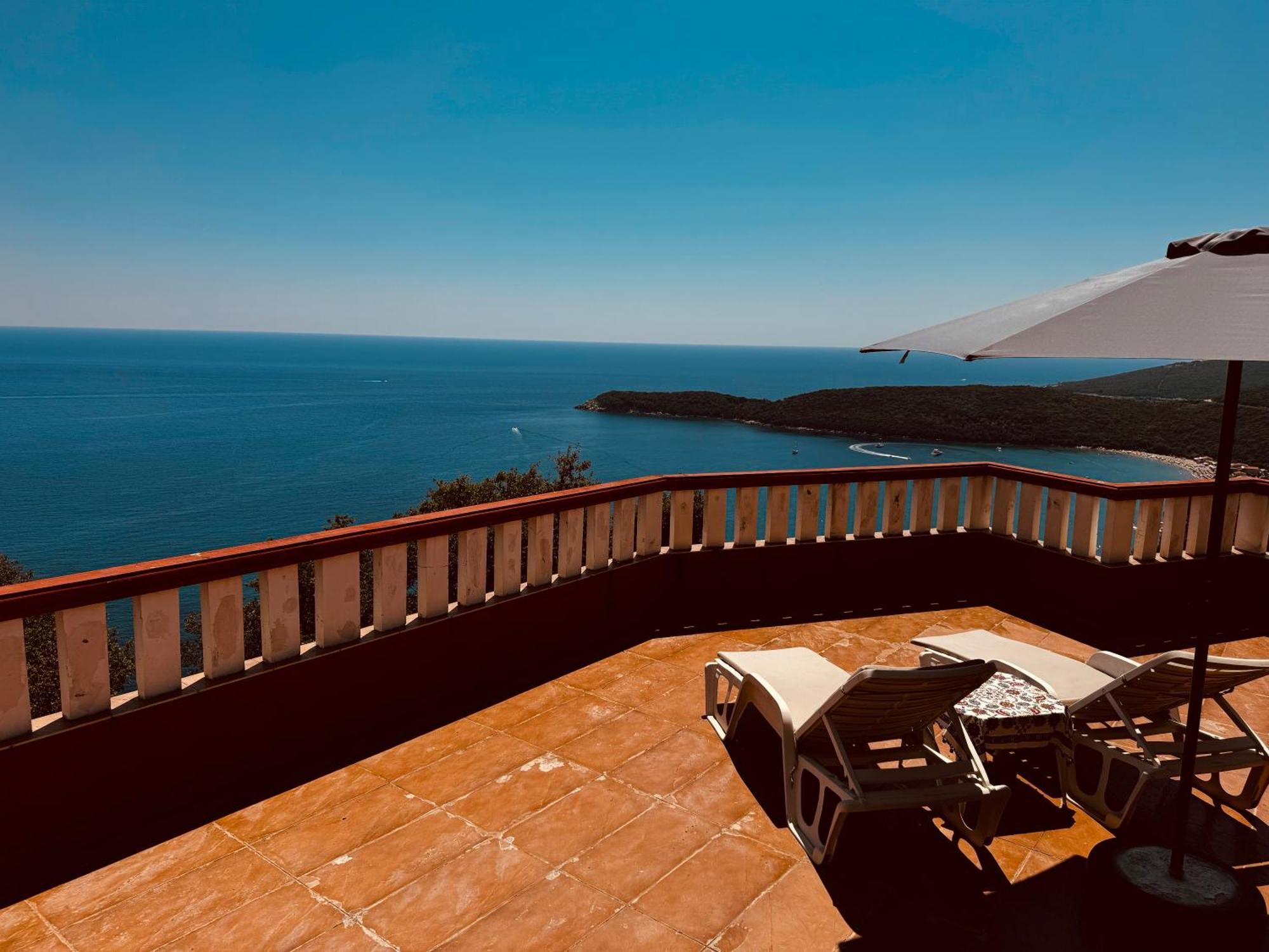 Budva Felix Suites Eksteriør bilde