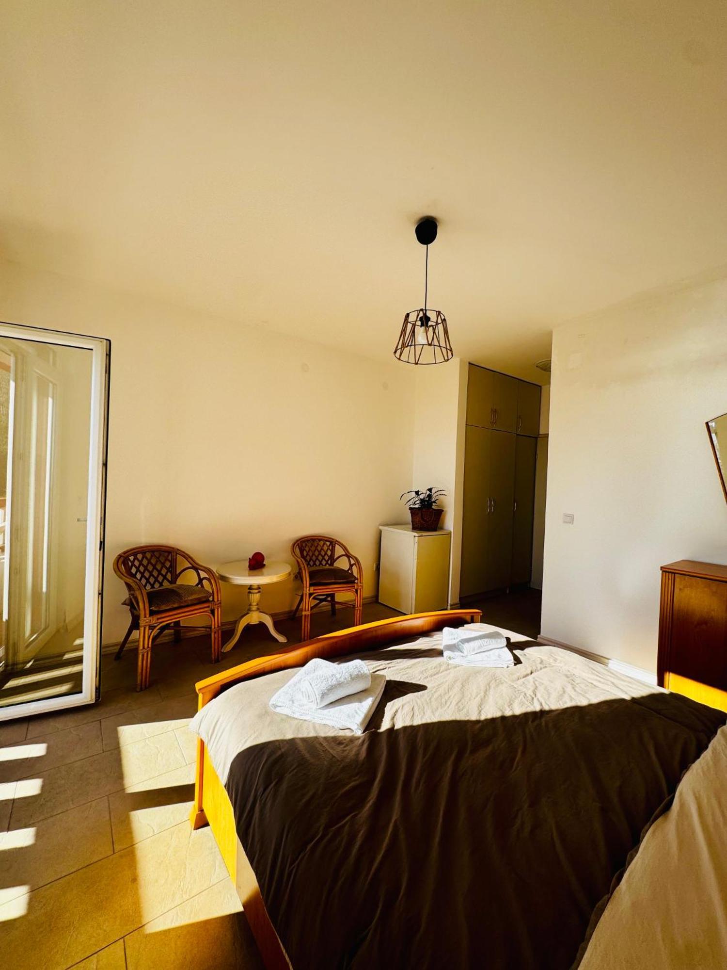 Budva Felix Suites Eksteriør bilde