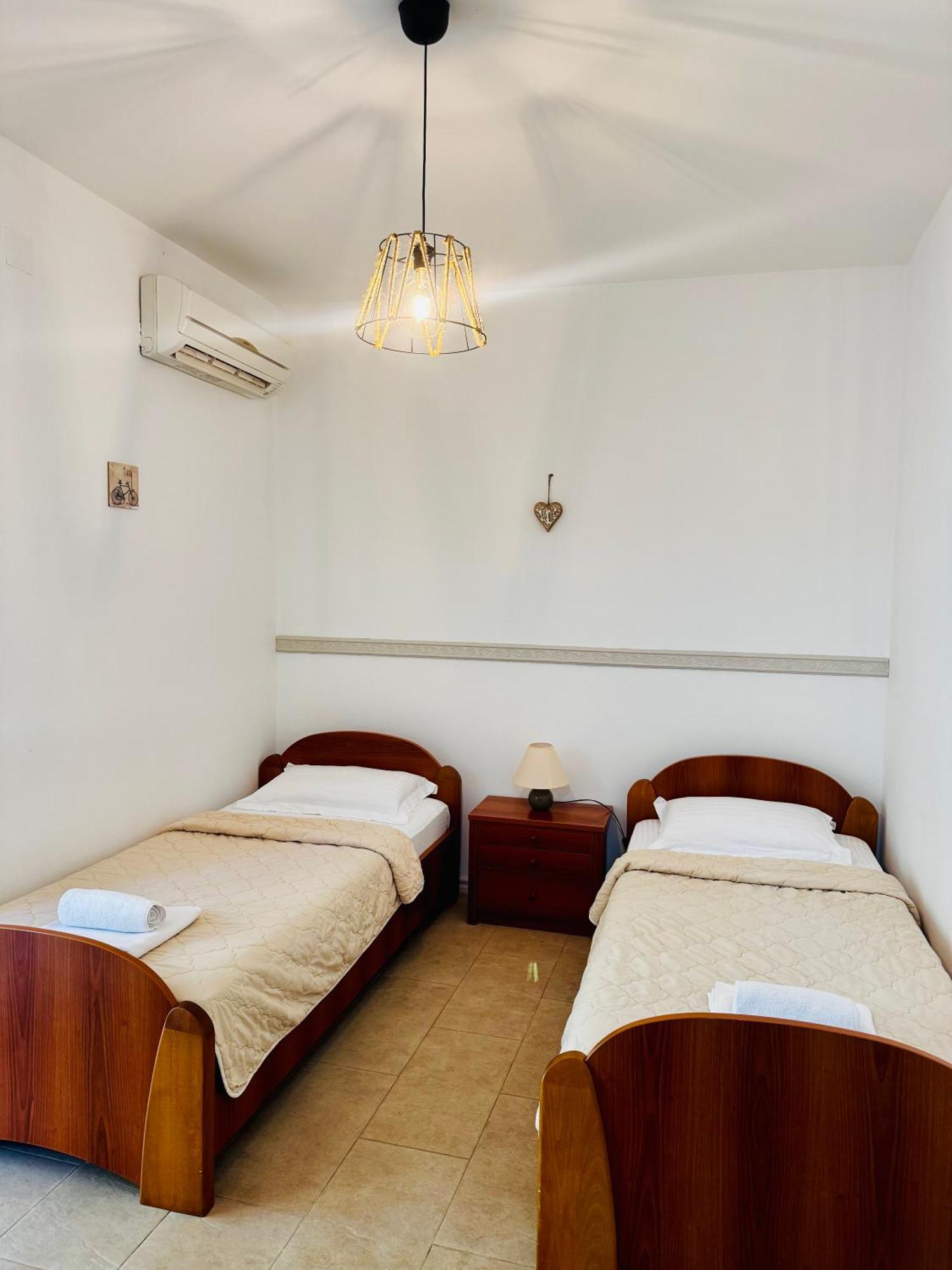 Budva Felix Suites Eksteriør bilde