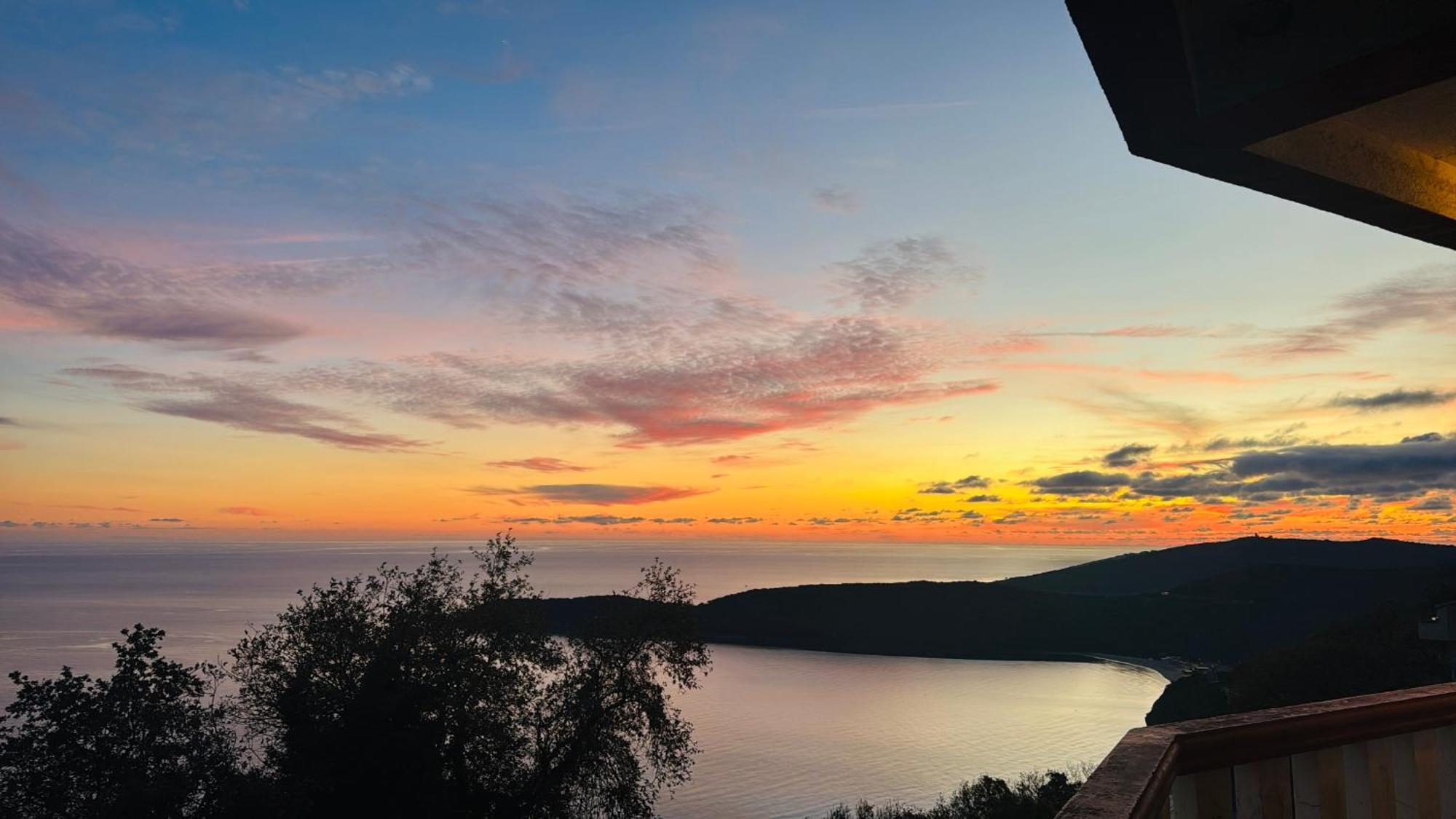 Budva Felix Suites Eksteriør bilde